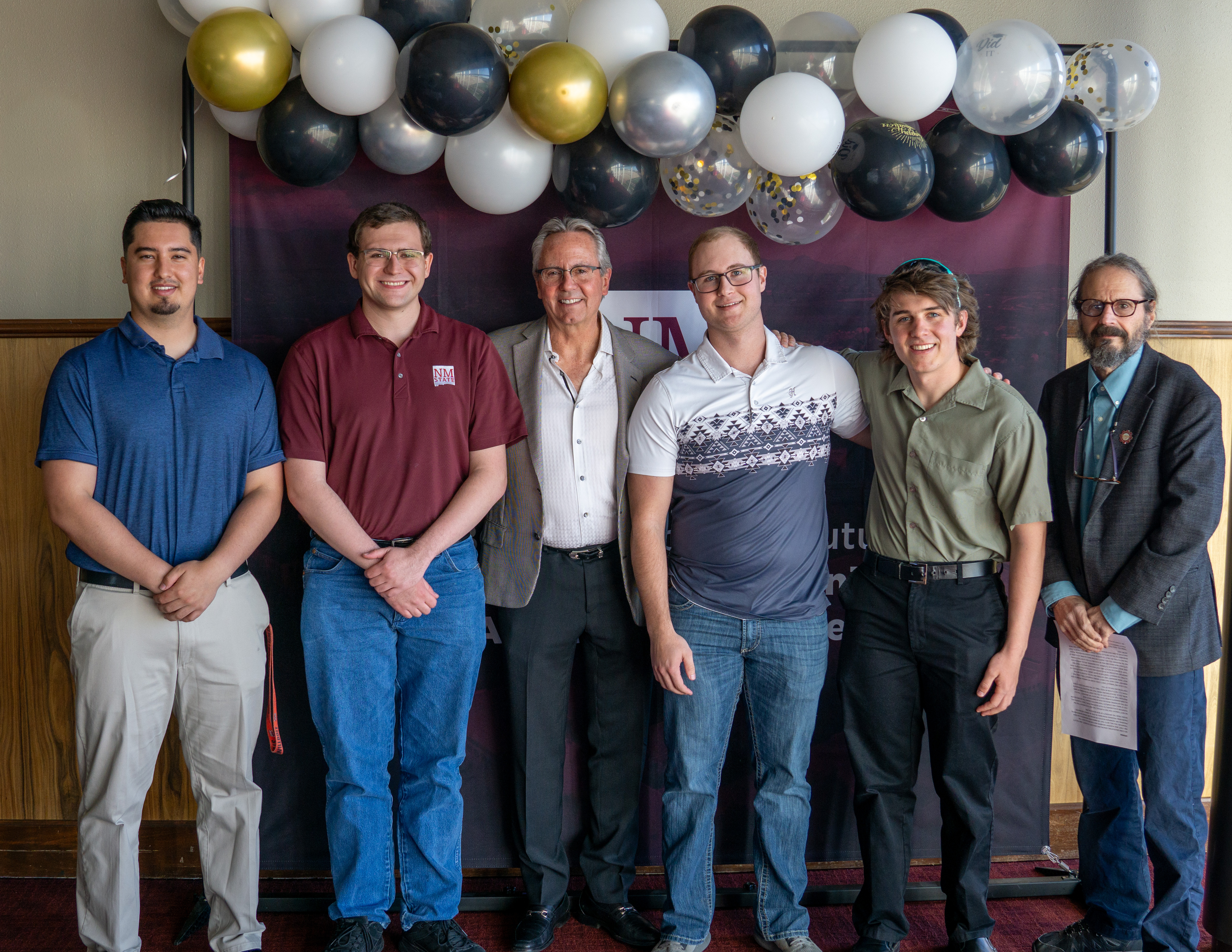 The Department of Mechanical and Aerospace Engineering recently held a banquet to celebrate the Tim Thompson Graduate Scholarship Fund and its four deserving recipients. Pictured from left to right: Roman Chavez, Nathan Troutman, generous donor Tim Thompson, Nicholas Hall, James Flesner, and Department Head Dr. Jay Frankel. 