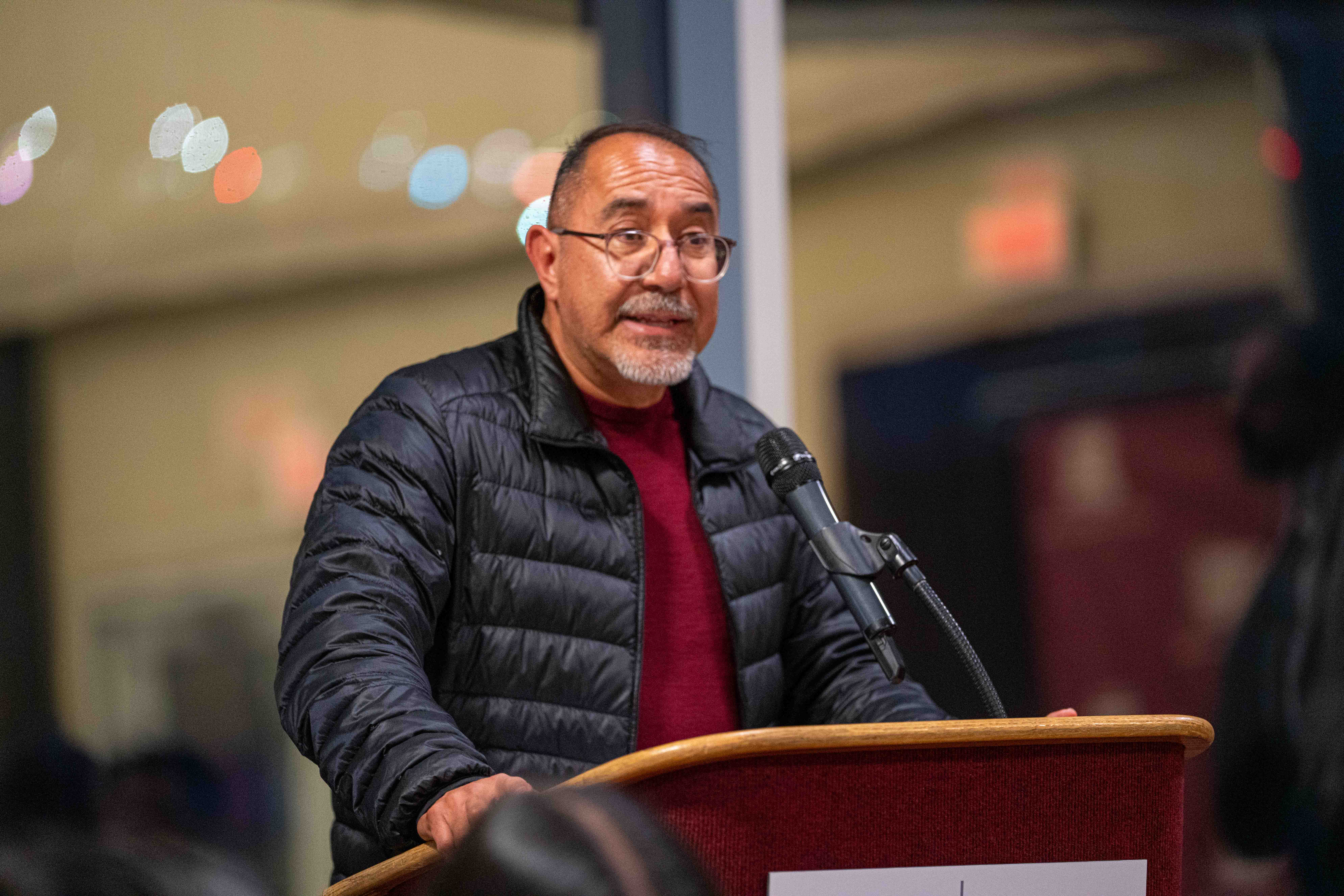 Dean Jauregui speaking to students